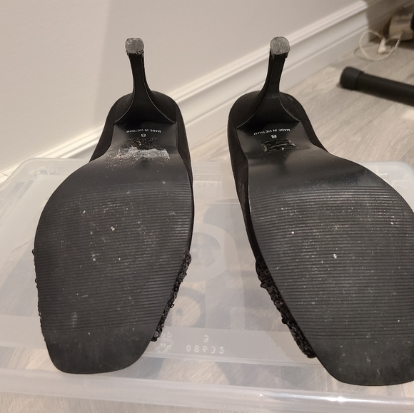 Le Chateau Heels - Picture 4 of 4